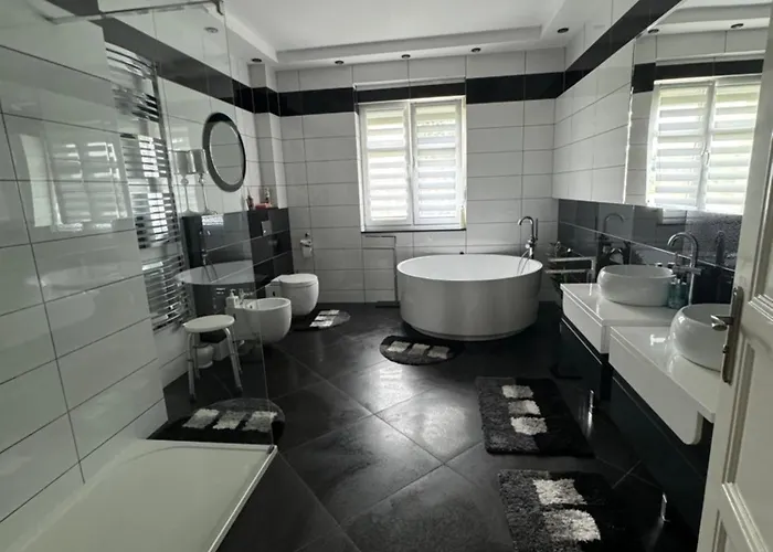 Wilcze Wzgorze * Debnica Kaszubska